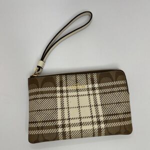 Coach Corner Zip Zip Wallet Wristlet Signature Plaid Khaki Chalk
